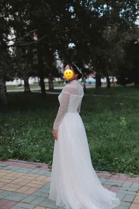 Продам свадебные платья