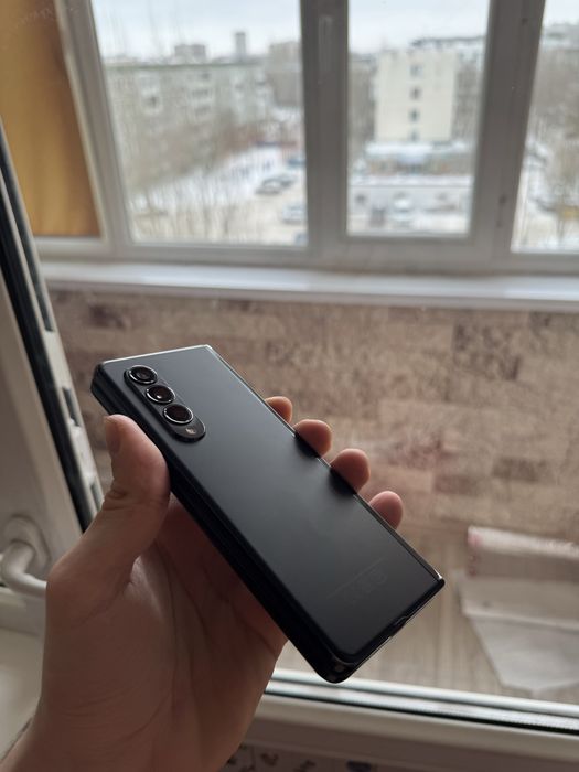 Samsung Galaxy Z Fold3 5G