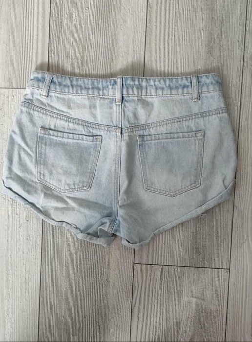 Blugi scurti primark 38 si bershka 36