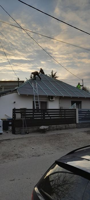 Executam acoperisuri si Reparatii acoperisuri