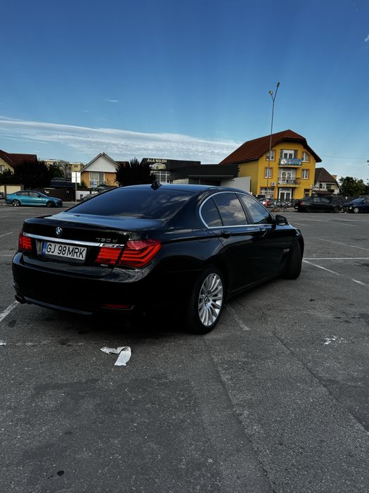 BMW Seria 7 2010 — imagine 4