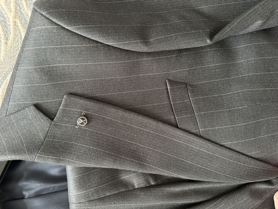 Элегантный классический костюм