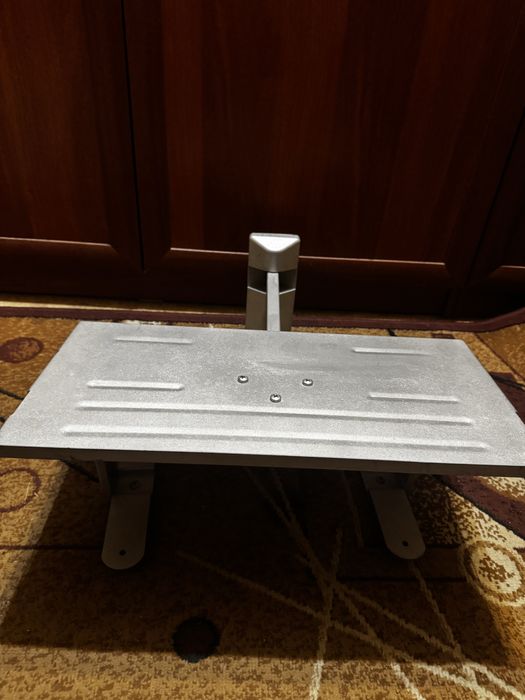 Подставка под телевизор