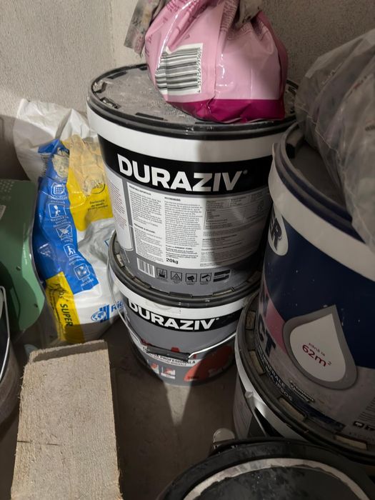 Beton contact 6 găleți. Au rămas pe plus