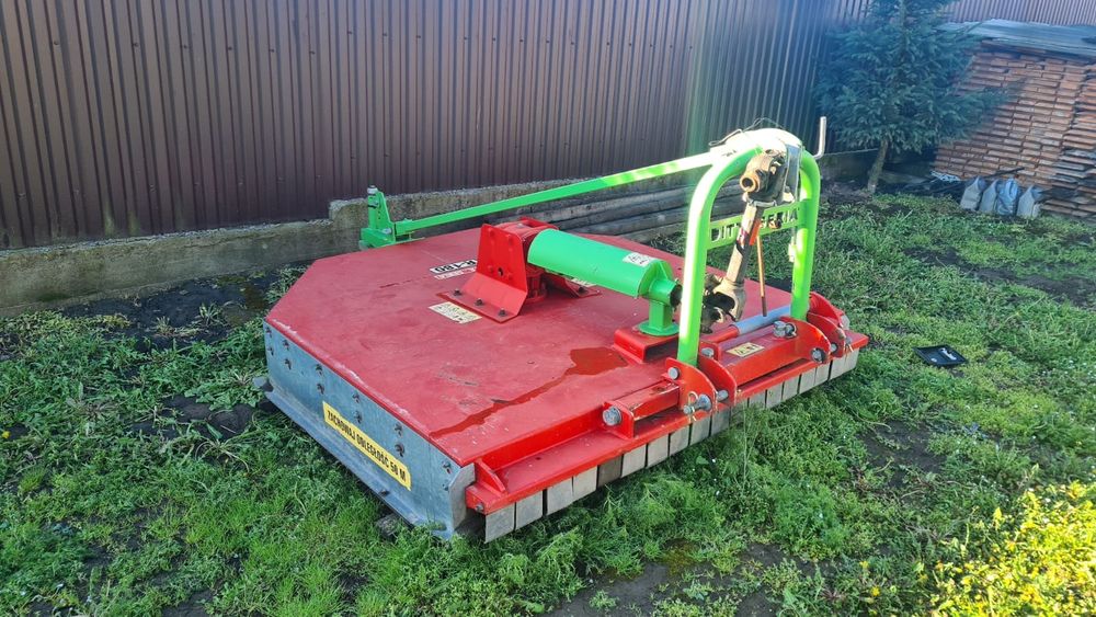 Tocator resturi vegetale