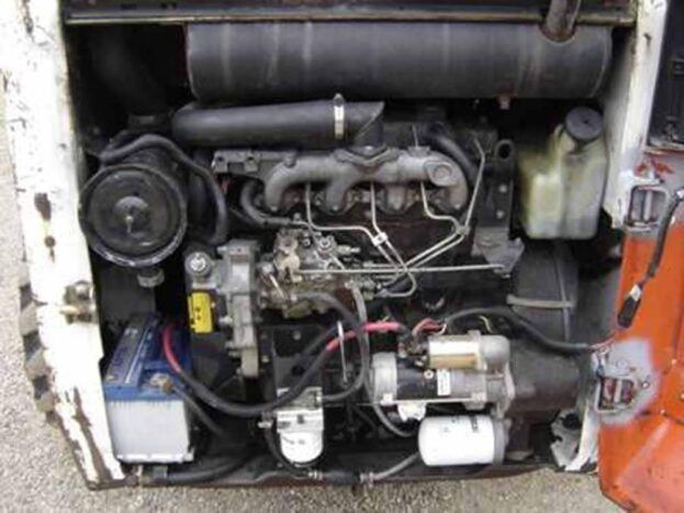 motor bobcat e16