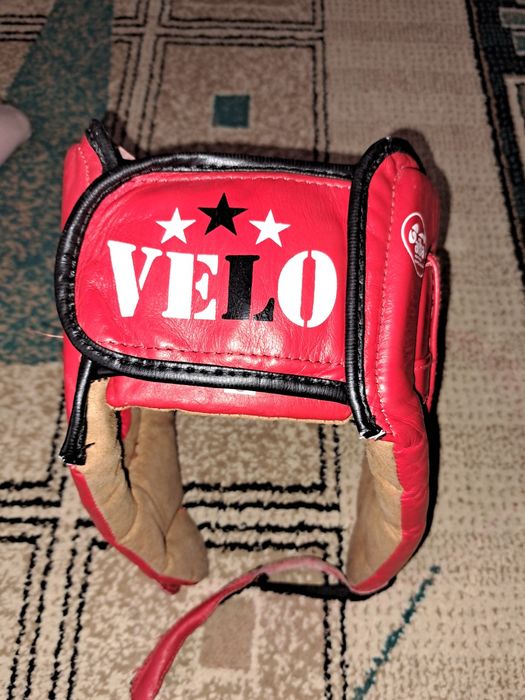 Боксерский шлем перчатка Velo
