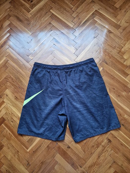 Страхотен мъжки  къси панталони шорти NIKE размер L