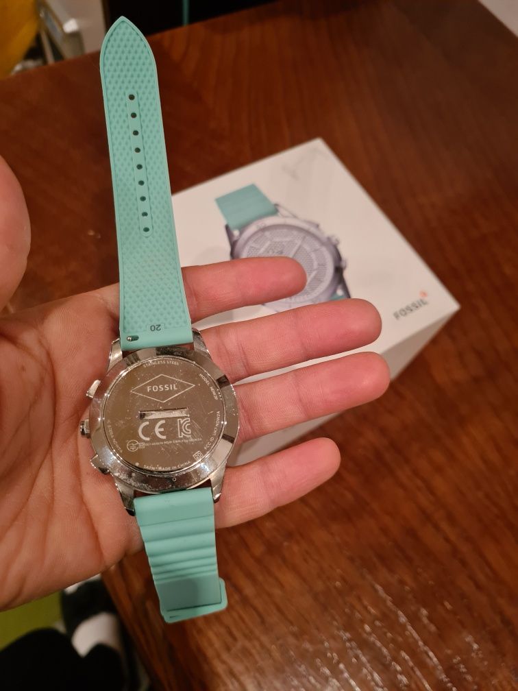 Ceas fossil q hybrid ftw1134 Lupeni OLX.ro