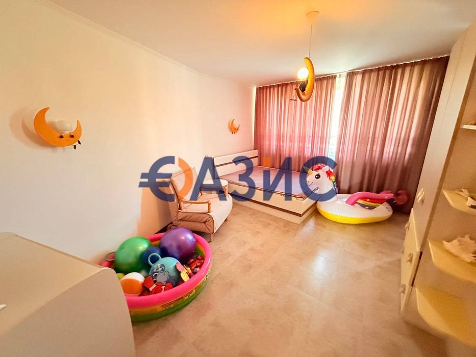 Продава се Четиристаен апартамент в Свети Влас - 205 кв.м за 896 €/кв.м - Снимка #6