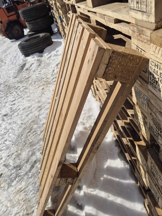 Vand paleti reconditionati