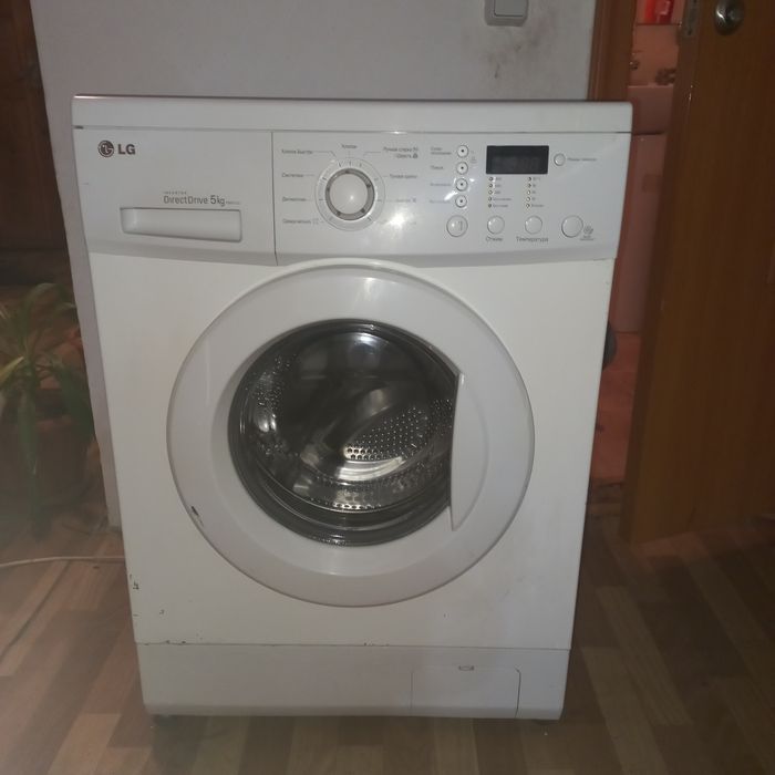 Продам стиральную машинку LG.