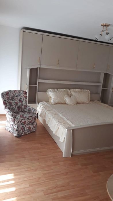 De închiriat apartament 2 camere