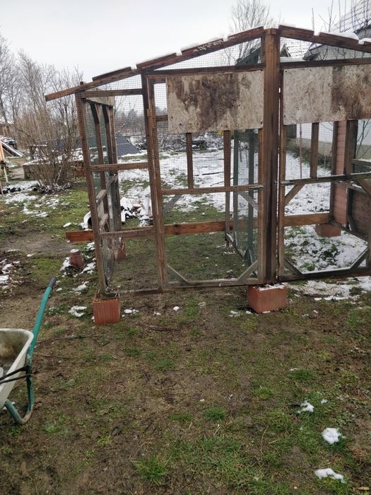 Vind voliera porumbei,gaini