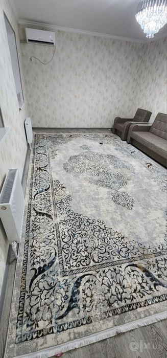 Бекабод шахар марказидан квартиралар сотилади
