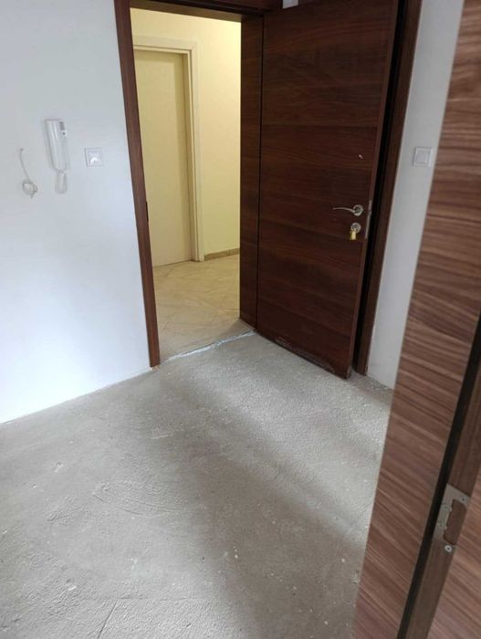 Продава се Двустаен апартамент в Плевен, Широк център - 79 кв.м за 1400 €/кв.м - Снимка #1