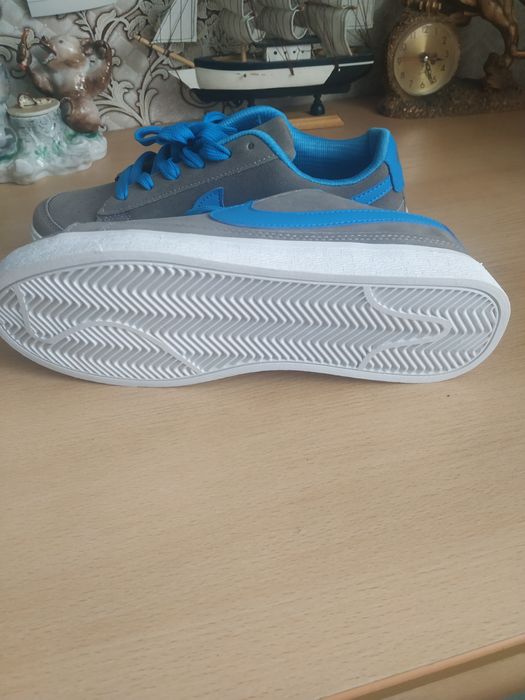 Красовки женские