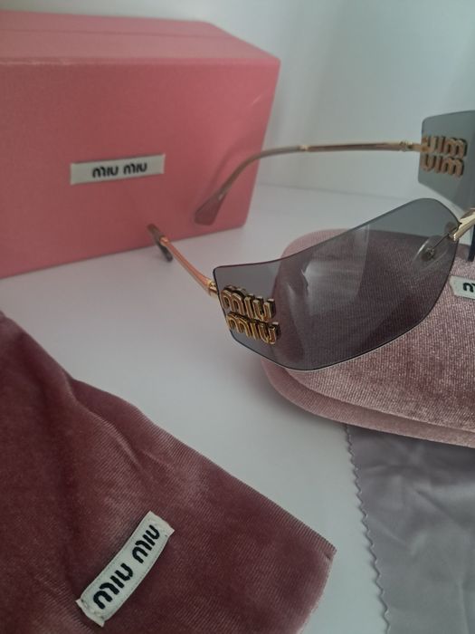 Ochelari Miu Miu noi