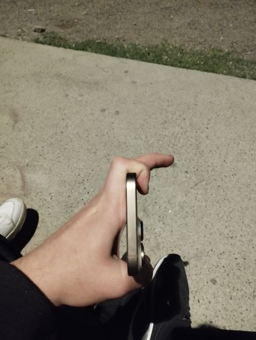 Iphone 16 pro max esim