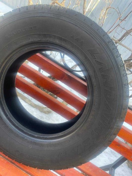 Продается  зимние шины