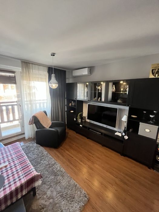 Дава се под наем Едностаен апартамент в Банско - 46 кв.м за 306 € - Снимка #3