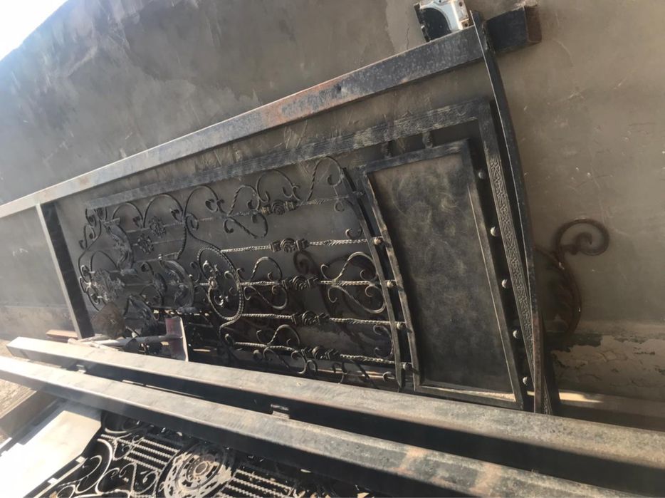 Варота с автоматиком пультом вместе