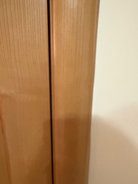 Продаются двери(дерево)