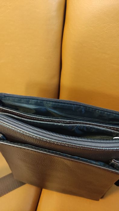 Мъжка кожена чанта ,кафява