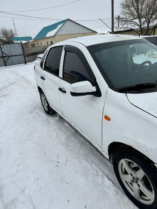 Машина Granta 2190