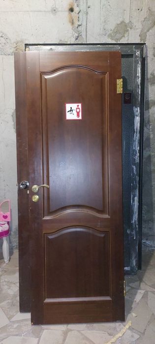 Двери межкомнатные деревянные