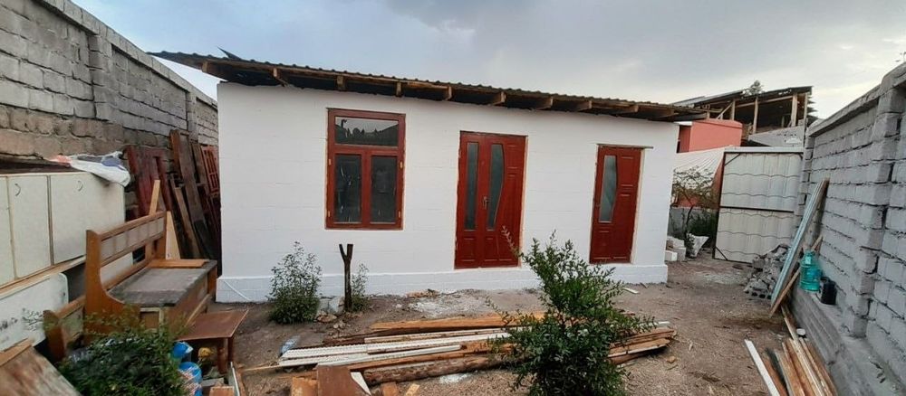 Tayyor kadastiri bor uy sotiladi