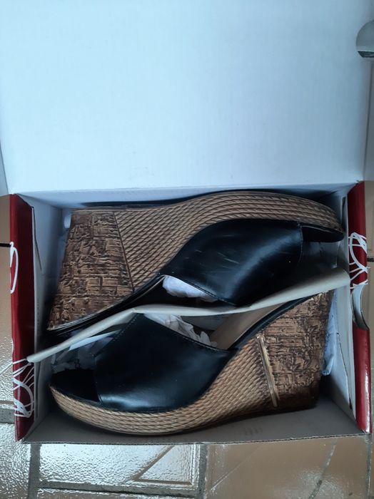 Распродажа женской обуви