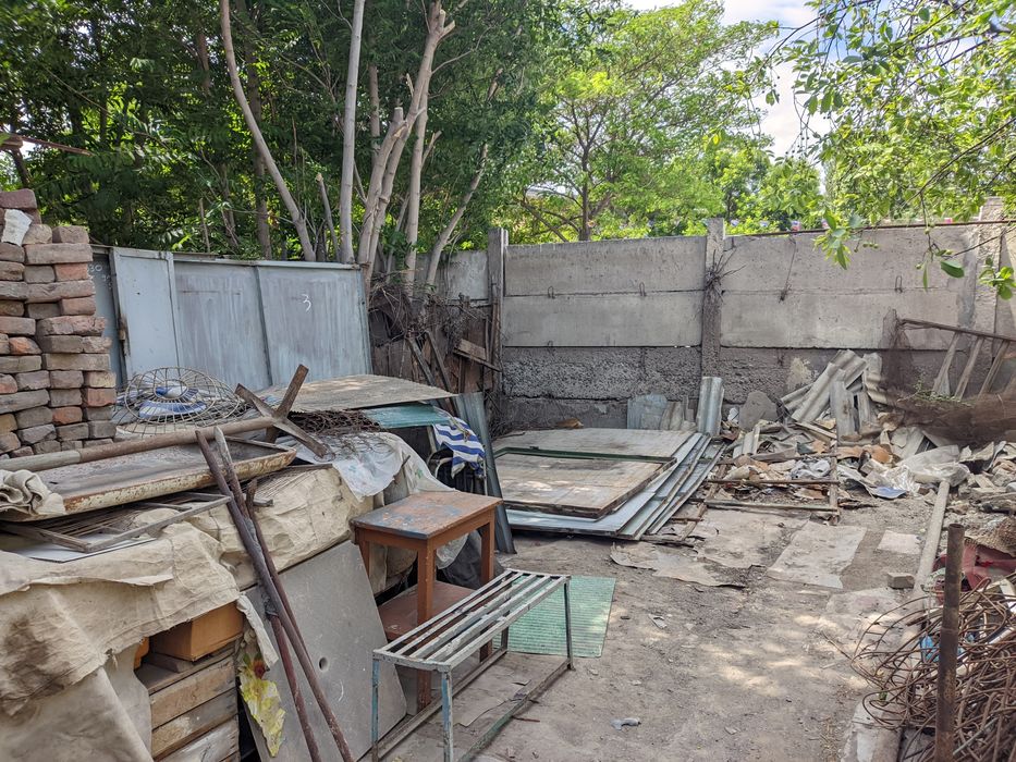 Продаю два гаража в разборе