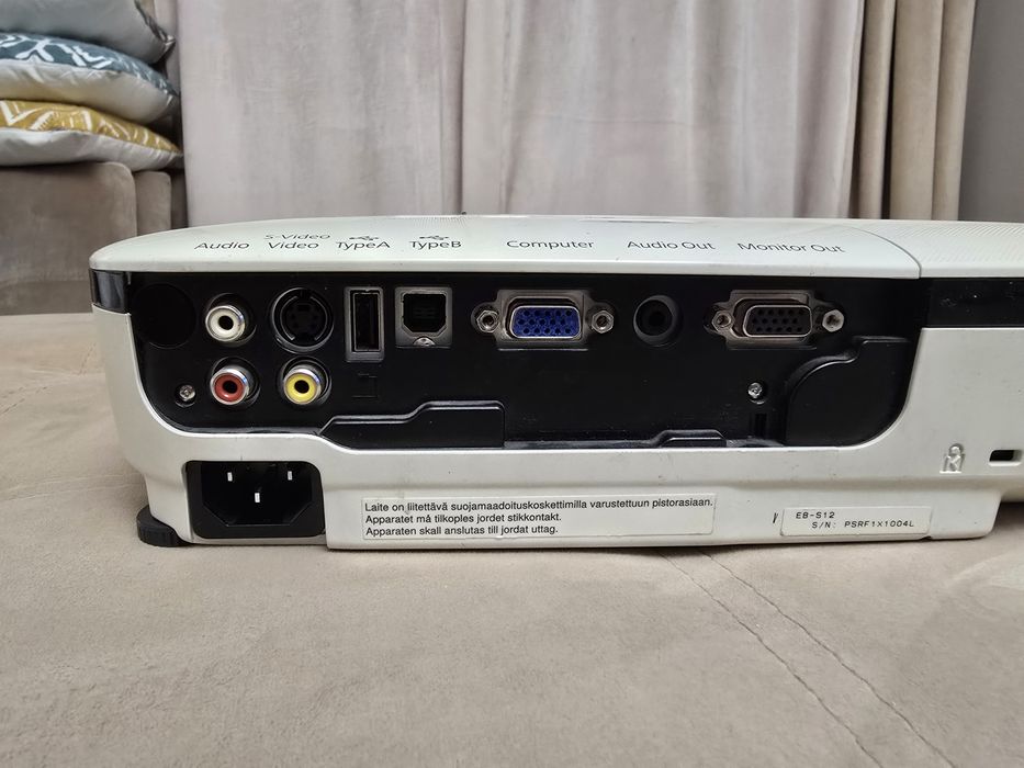 Проектор Epson EB-S12