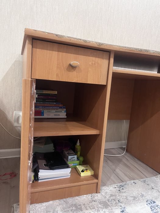 Стол компьютерный