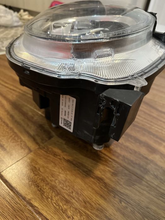 Фара правая на Haval Dargo