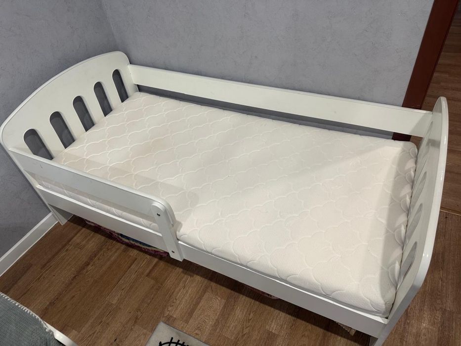Продам детскую кровать