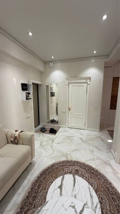 Yunusobod 19kvartal Xonsaroy 1/2/11.    60.000