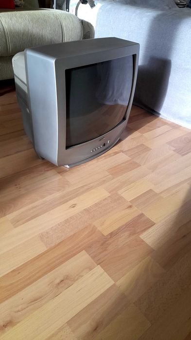 Телевиэор SAMSUNG 20"