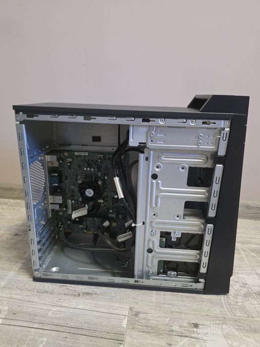 PC Desktop Lenovo  – Quad Core, 4GB RAM, 500GB, Consum Redus