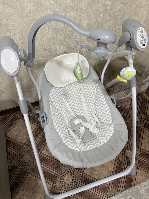 Продам качельку люльку