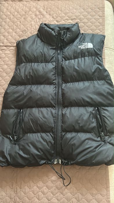 Продам подростковую жилетку б/у