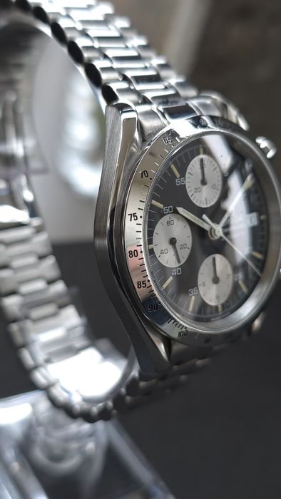 Omega Speedmaster Reverse Panda