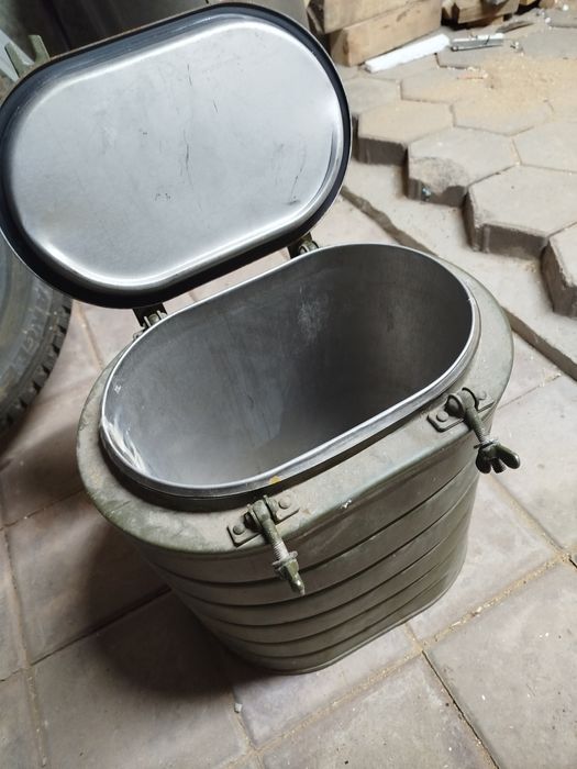 Продам термос армейский