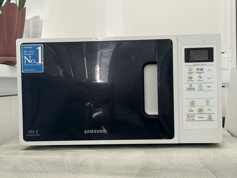 Продам микроволновую печь Samsung