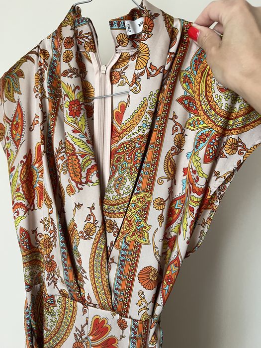 Гащеризон на марката Манго