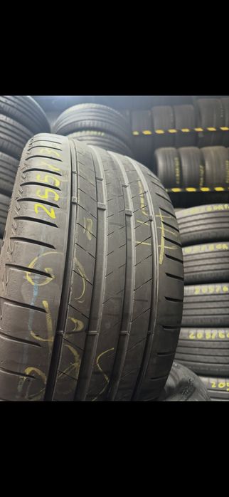 255 35 19 Bridgestone 2023
