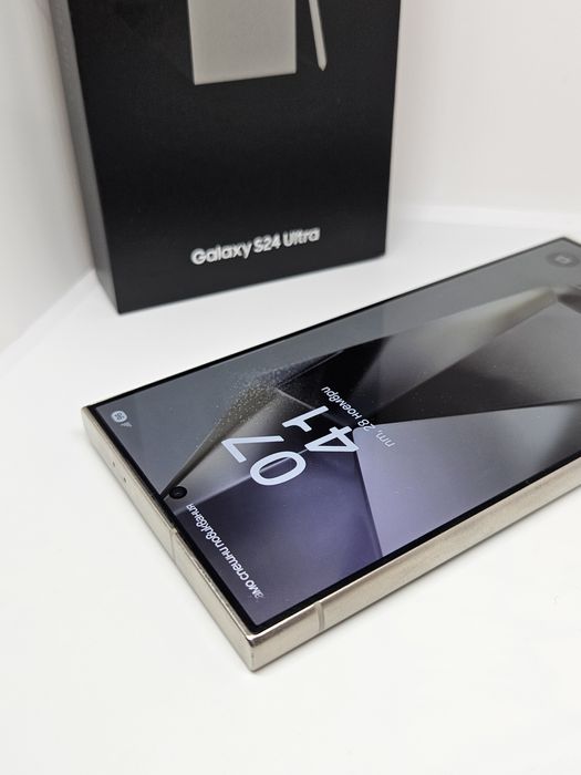Samsung Galaxy S24 Ulrtra  256Gb/12Ram Titanium Gray