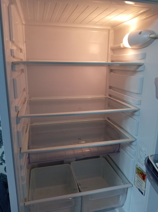 Продам холодильник б/у