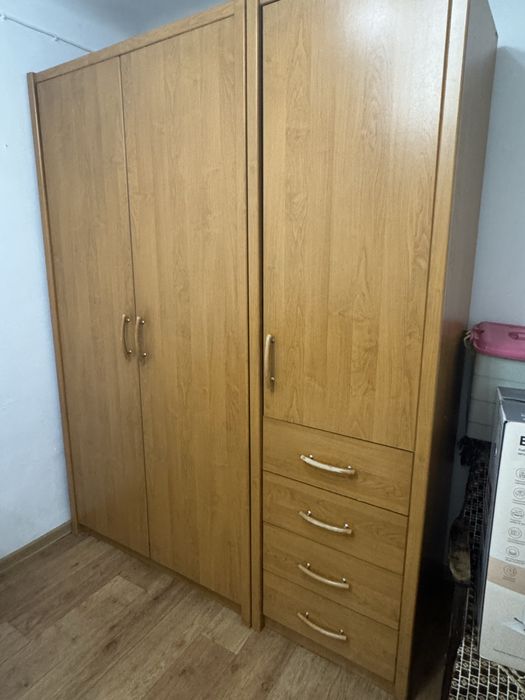 Продам шкаф с комодом